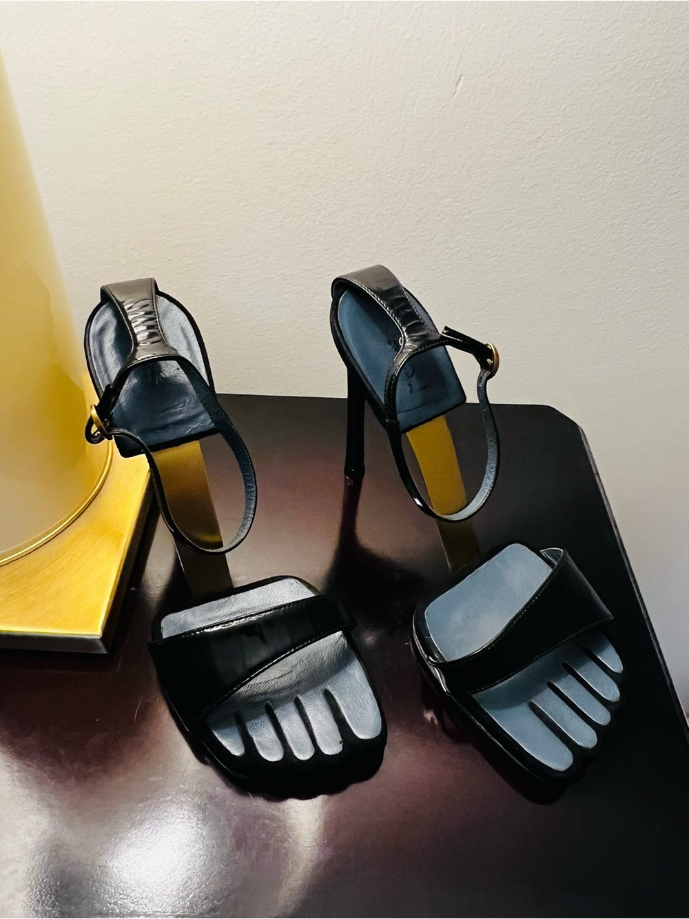 Giuseppe Zanotti‎ Black Patent Leather Toe-Sculpted Ankle-Strap Heels. Unique - Picture 2 of 6